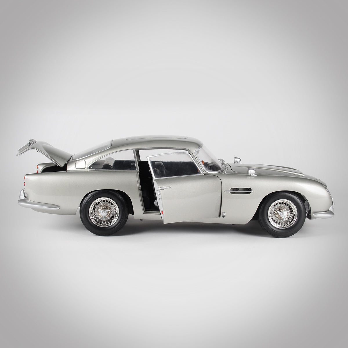 James Bond No Time To Die Aston Martin DB5 Model Car Kit - By Agora Models 007Store