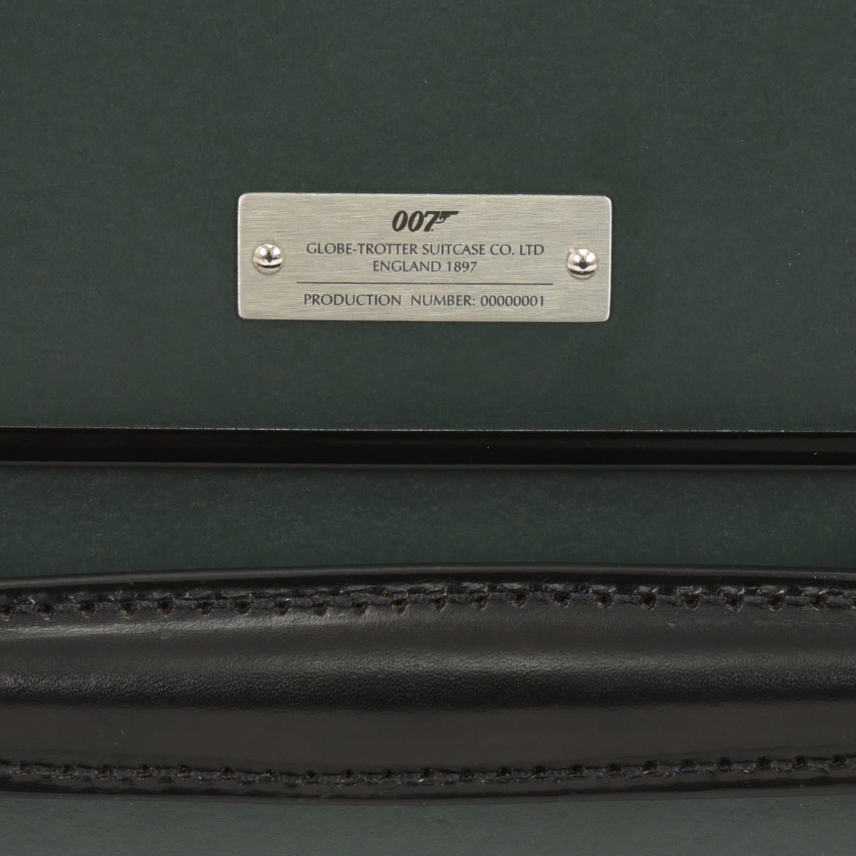 007 Vulcanised Fibreboard Carry-on Trolley Case - By Globe-Trotter - 007STORE