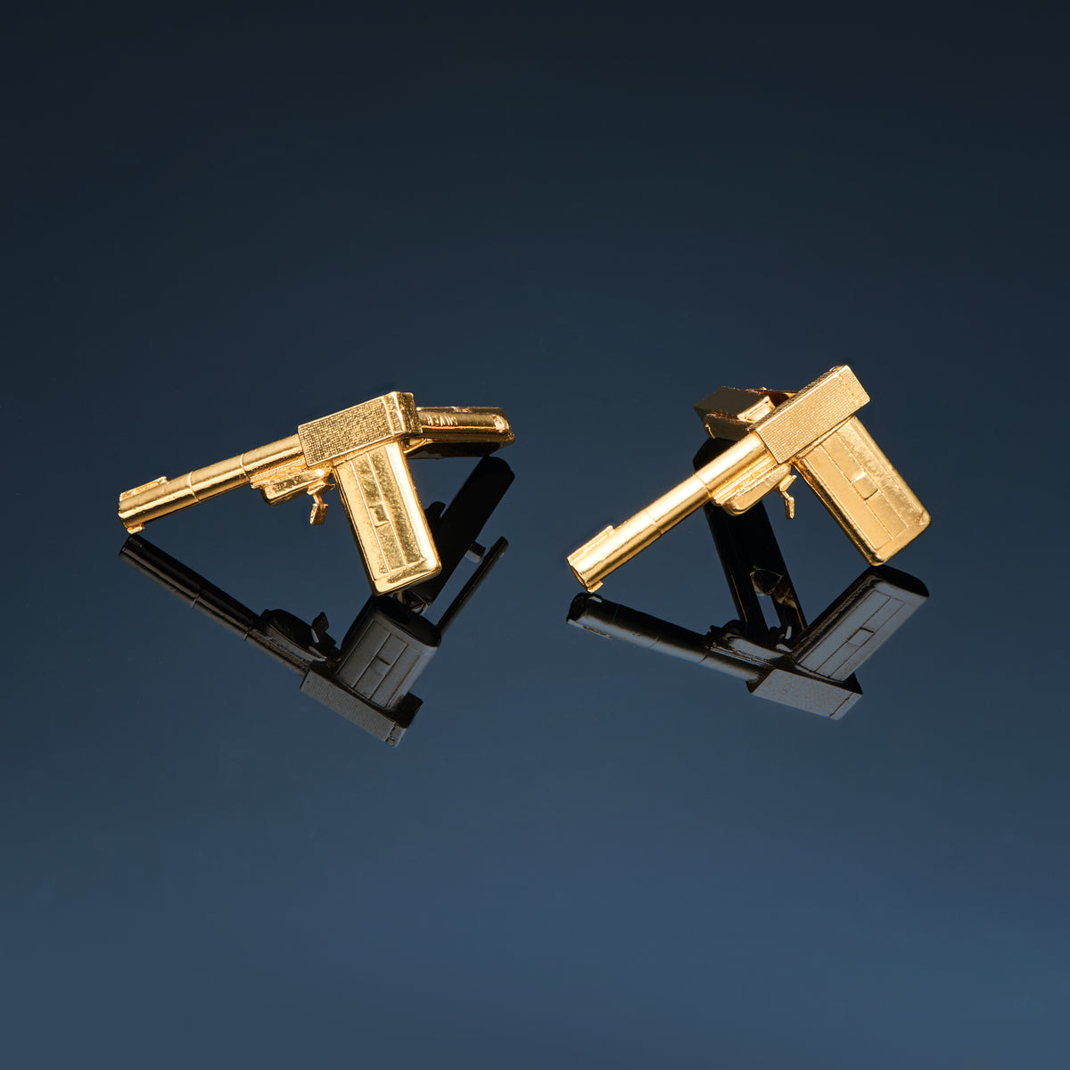 Vergoldete Manschettenknöpfe „Golden Gun“ von James Bond