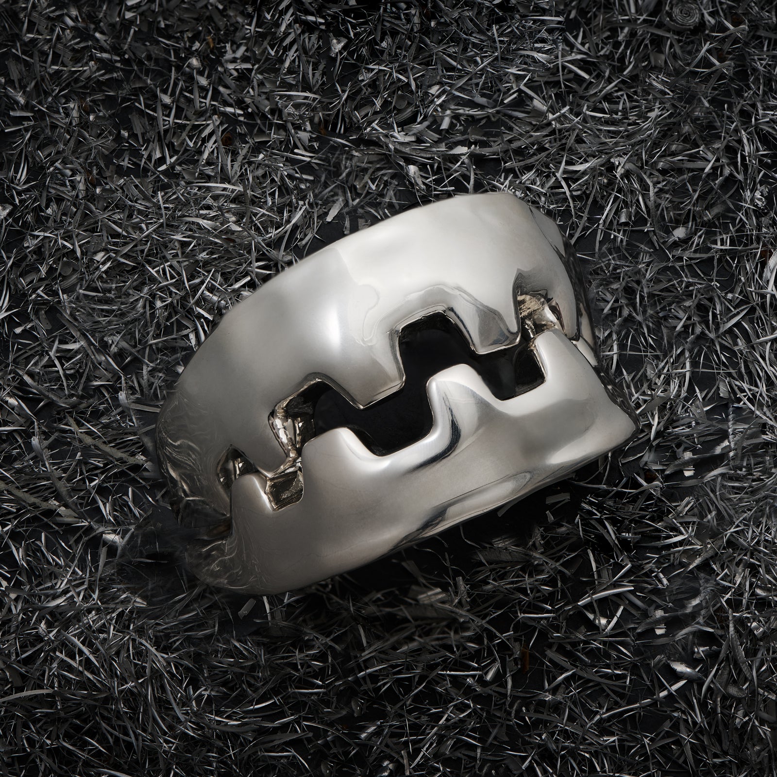 James Bond Jaws Teeth Silver-plated Paperweight - Numbered Edition 007Store