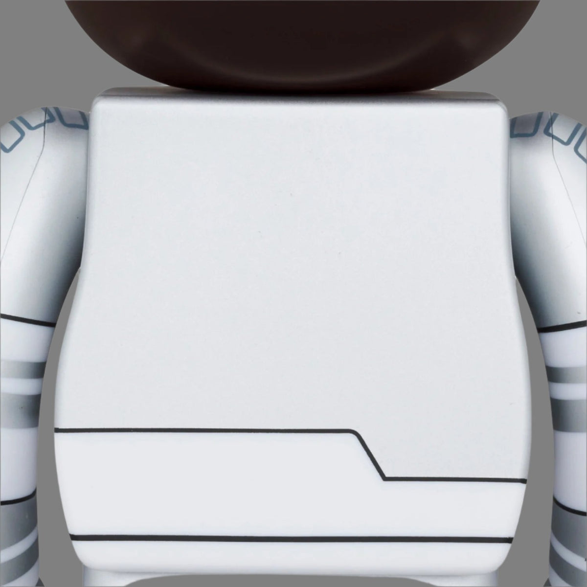 James Bond Be@rbrick 100% &amp; 400% Figure Set - Moonraker Edition – By Medicom Toy (Pre-order)