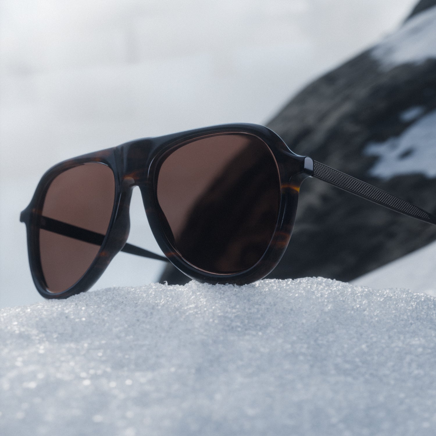 James Bond Sunglasses l Official 007 Store - 007Store