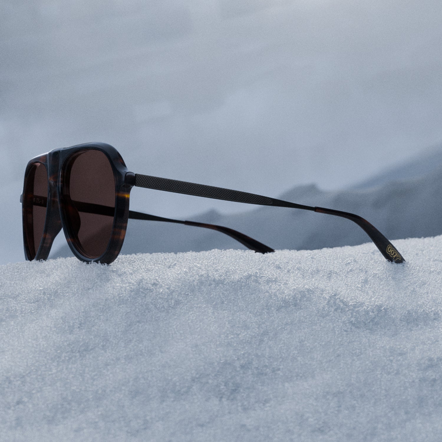 James Bond Vedretta Sunglasses Tortoise Barton Perreira | 007Store