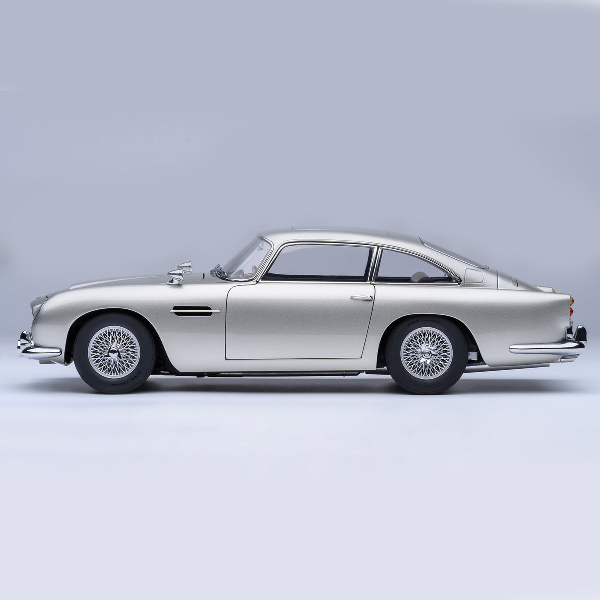 James Bond Aston Martin DB5 Model Car - Goldfinger Edition - By AUTOart 007Store