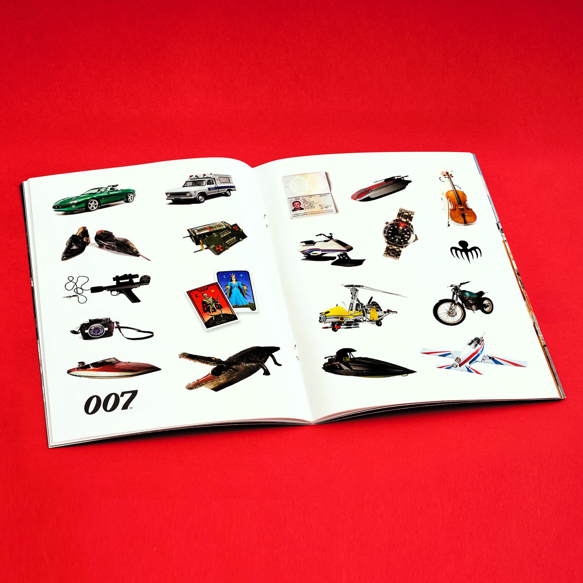 James Bond Fakten- und Stickerbuch - Gadgets &amp;amp; Fahrzeuge Edition