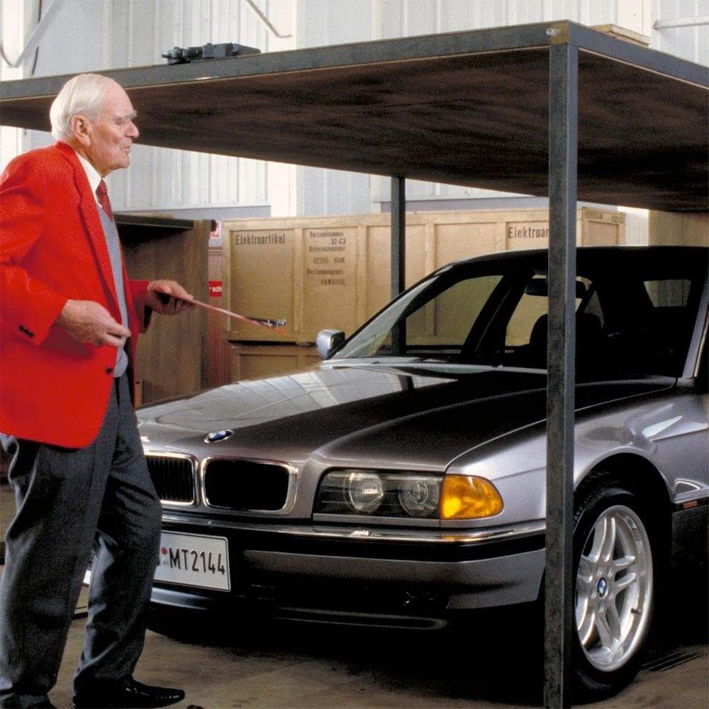 James Bond BMW 750i Model Car - Tomorrow Never Dies Edition - By Corgi (Pre-order) - 007STORE