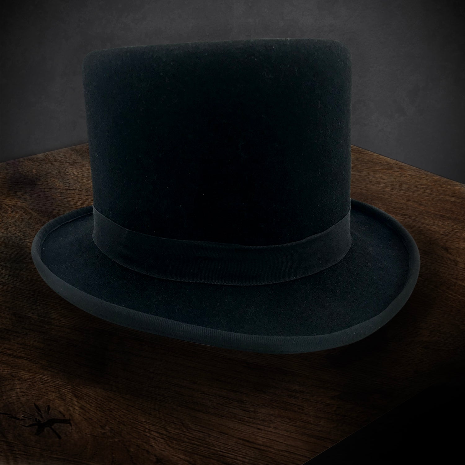 Pasó el Bond Day: un libro, un sombrero y televisión 9