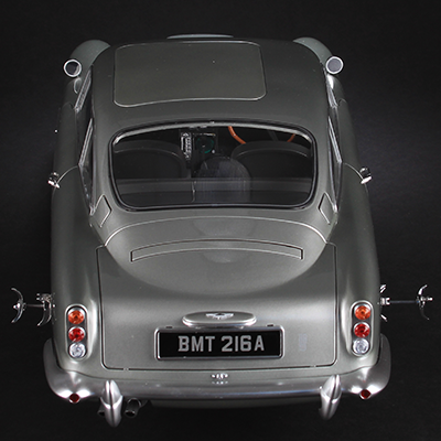 James Bond Keine Zeit zu sterben Aston Martin DB5 Modellauto-Bausatz - Abonnement - Von Agora Models