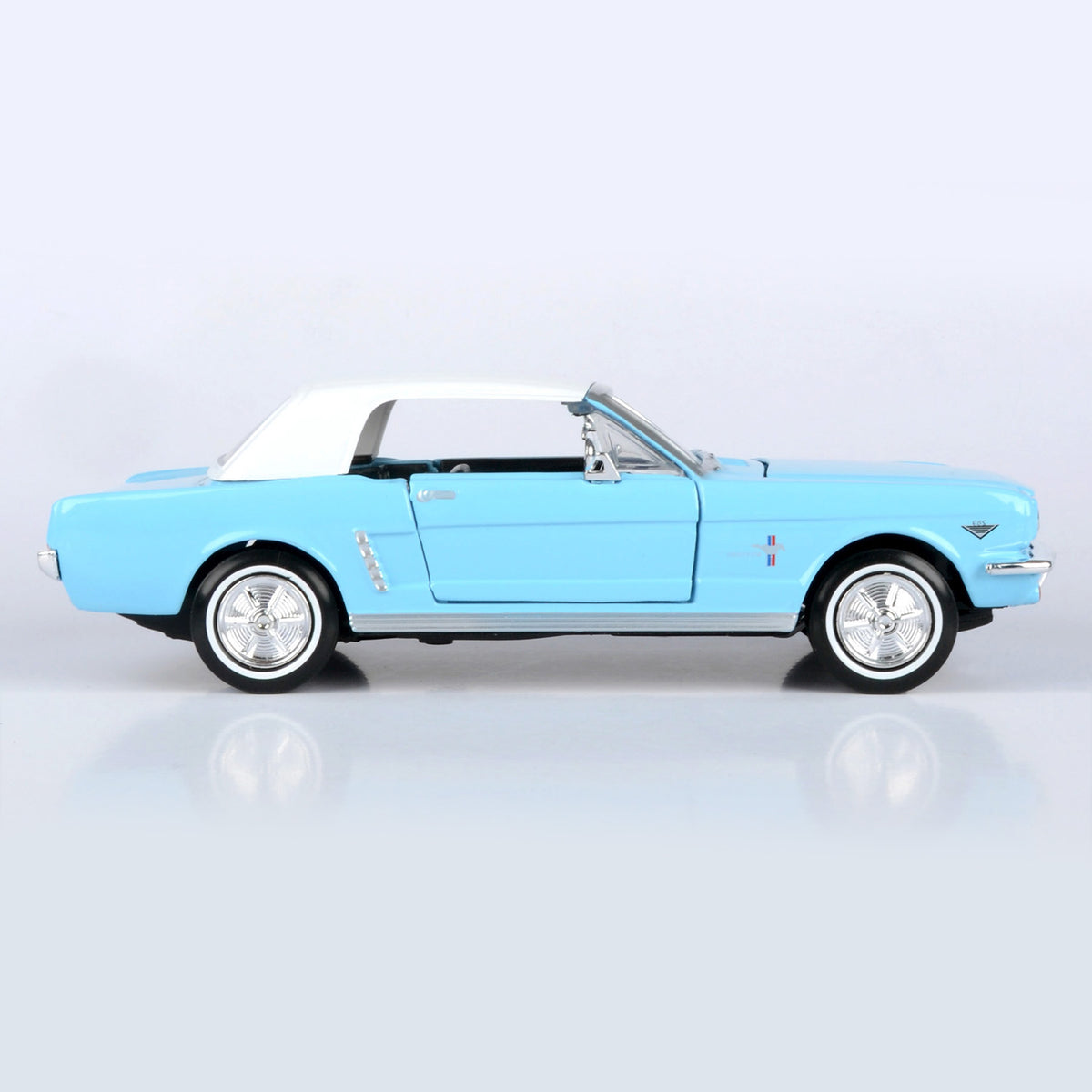 James Bond Ford Mustang Modellauto - Thunderball Edition - Von Motormax