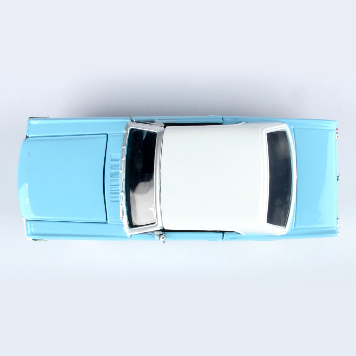 James Bond Ford Mustang Model Car - Thunderball Edition - By Motormax