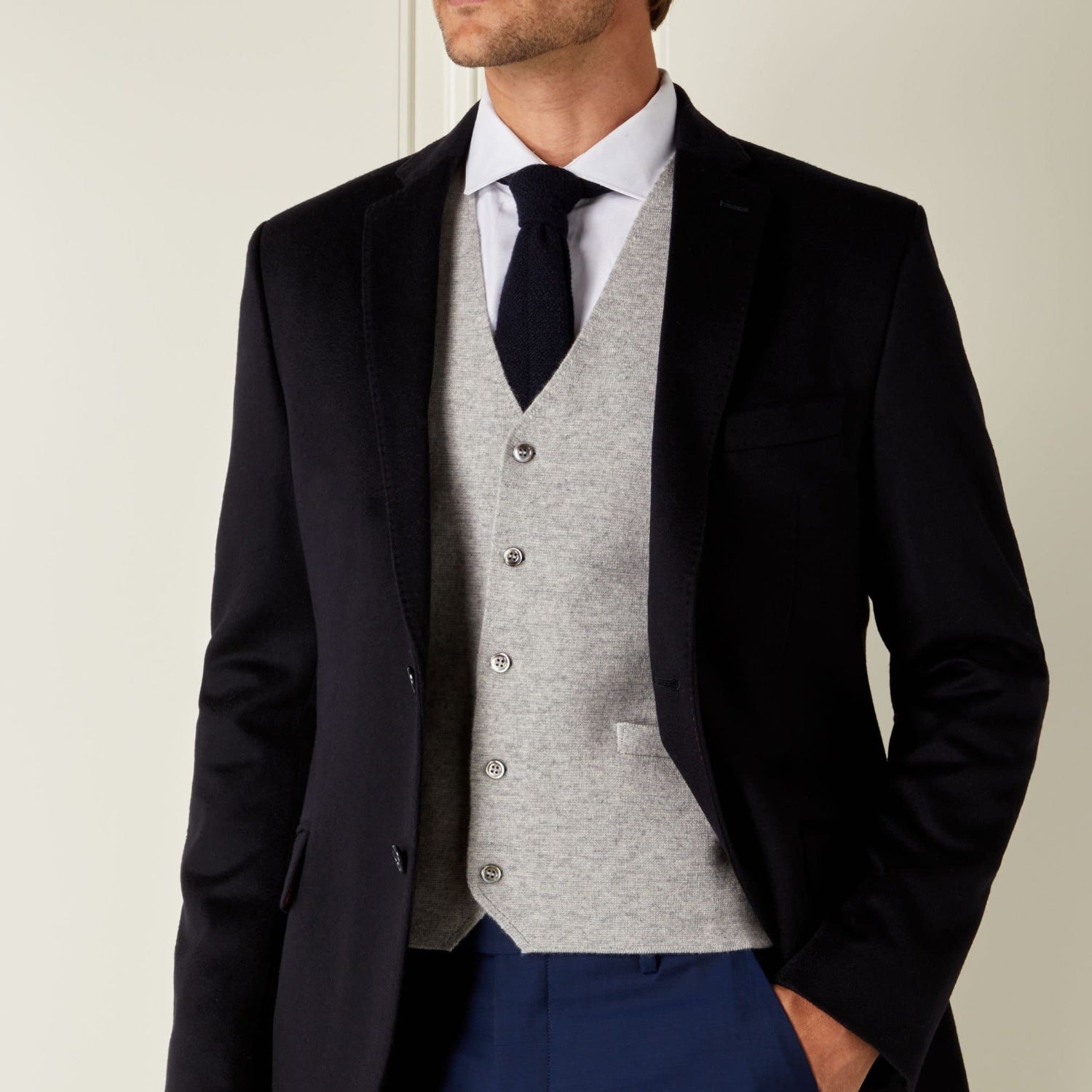 Fumo Grey Cashmere Milano Knit Waistcoat - Goldfinger Limited Edition By N.Peal - 007STORE