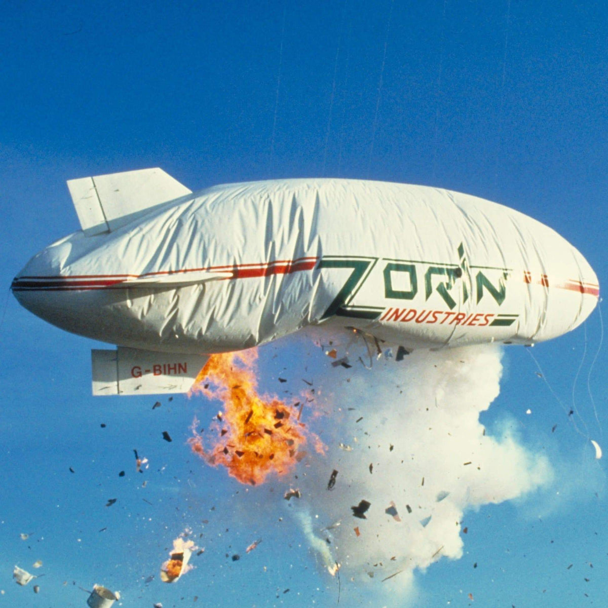White Zorin Industries Blimp T-Shirt - A View To A Kill Edition - 007STORE