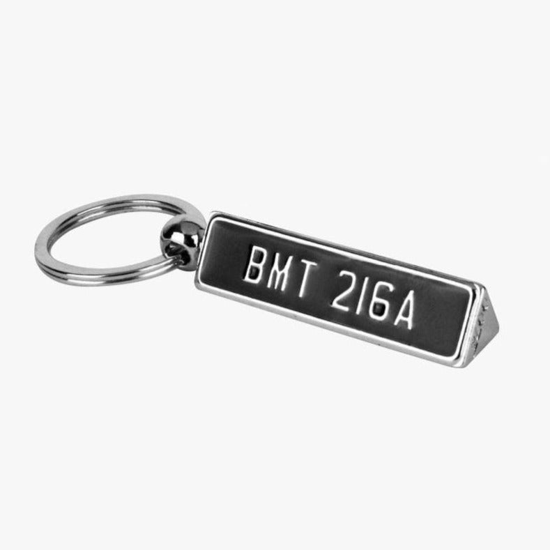 Aston Martin DB5 Number Plate Keyring - Goldfinger Edition - 007STORE