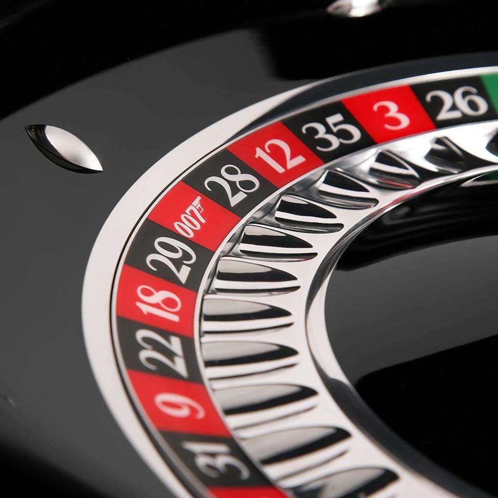 James Bond Collector&#39;s Edition Roulette Wheel - By Cammegh GAMES CAMMEGH 