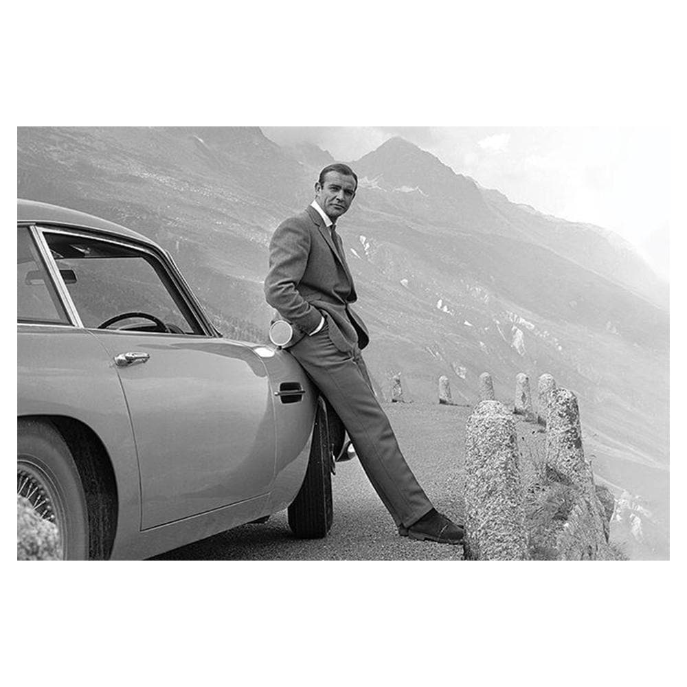 James Bond Goldfinger Poster - Sean Connery and DB5 Edition POSTER pyramid 