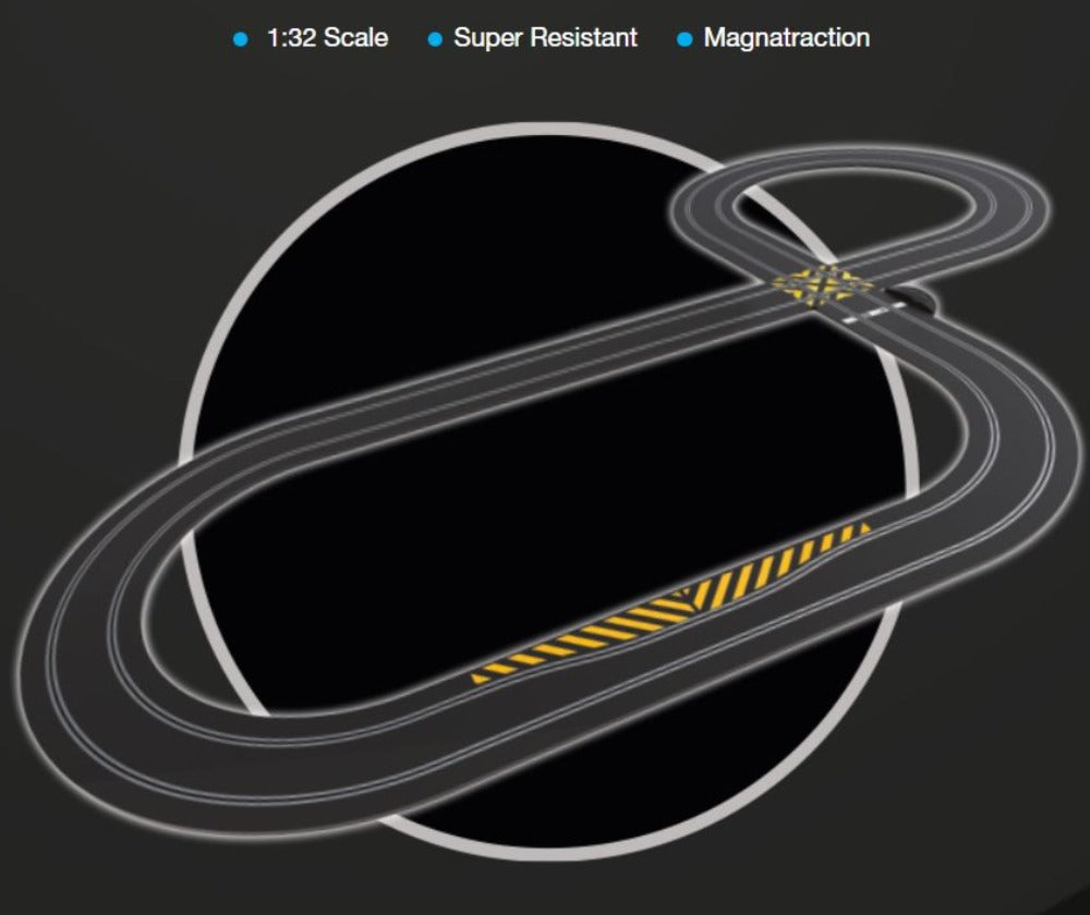 Scalextric Micro James Bond DB5 vs V8 1:64 Battery Powered Slot Car Race  Track Set G1171